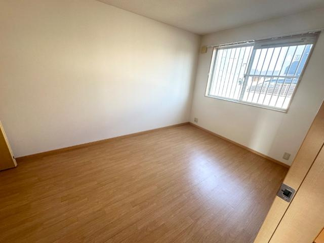 ＡＮＤ　ＯＮＥ　東棟の内装|洋室