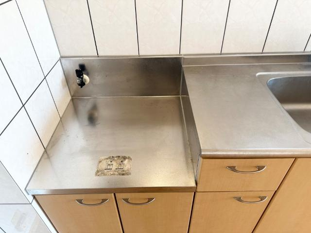 ＡＮＤ　ＯＮＥ　東棟のキッチン|ガスコンロ置き場