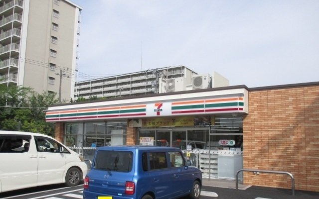 エスフィールドハイツＢ棟の周辺|セブンイレブンまで750m