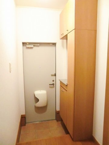 ソレイユ友Ｂ棟の玄関