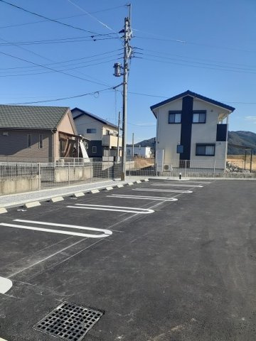 ビスタの駐車場