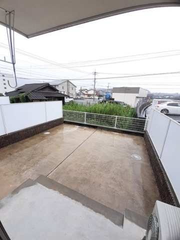 プリムローズＡのバルコニー