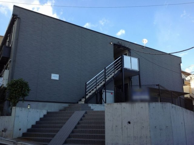 レオパレスシティパルつつじが丘の外観