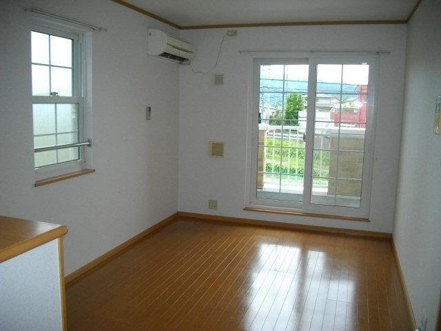 レジデンス・丸栖Ⅱの居間・リビング