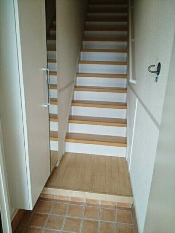 Ｓｈａｒｍ　Ｈａｗｋｓ　Ａの玄関