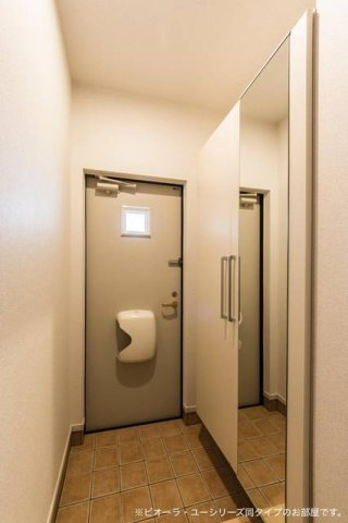 Ｓｈａｒｍ　Ｈａｗｋｓ　Ａの玄関