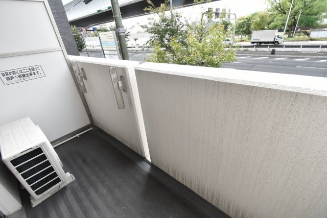 セレニテ西宮本町のバルコニー