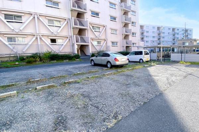 【駐車場】 | ビレッジハウス額原2号棟