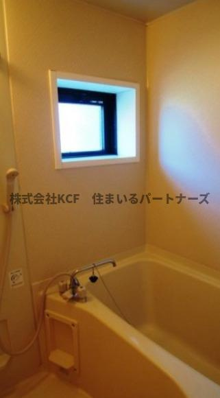 久留米市合川町のハイツの浴室|ゆったり過ごせるお風呂です