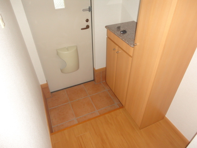 メゾン・ド・弦月の玄関