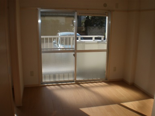 サンモールの居間・リビング