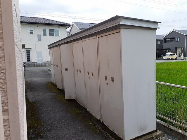 プラドール　スワＡの設備