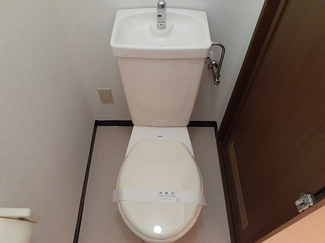 プラドール　スワＡのトイレ