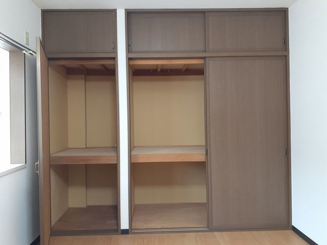 プラドール　スワＡの収納