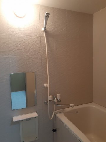 グロ－イング・アップⅠの浴室