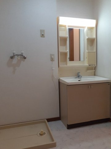 グロ－イング・アップⅠの洗面所