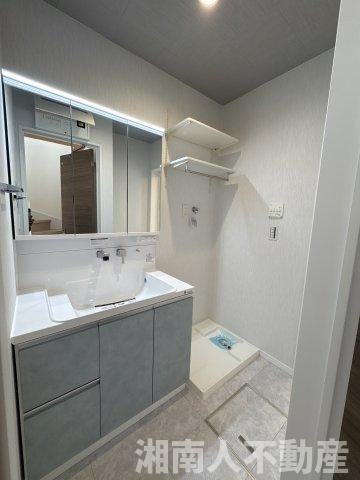 茅ヶ崎市東海岸北5丁目　中古戸建の独立洗面台|独立洗面台、朝の身支度には欠かせません