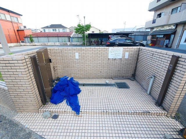 アルファパレス