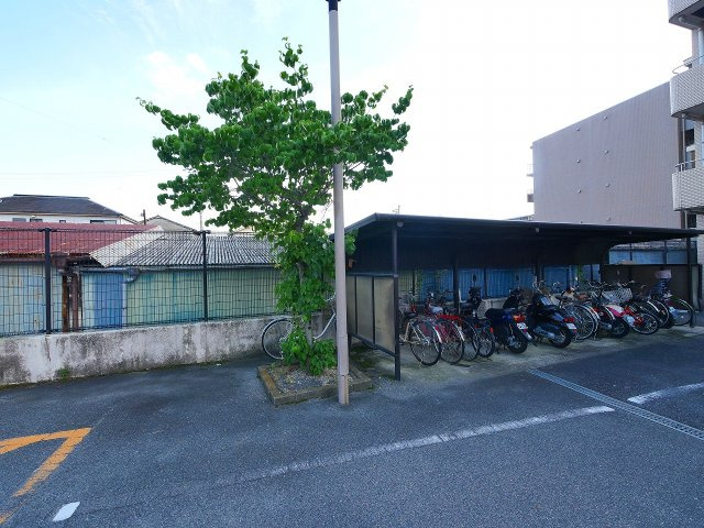 アルファパレス