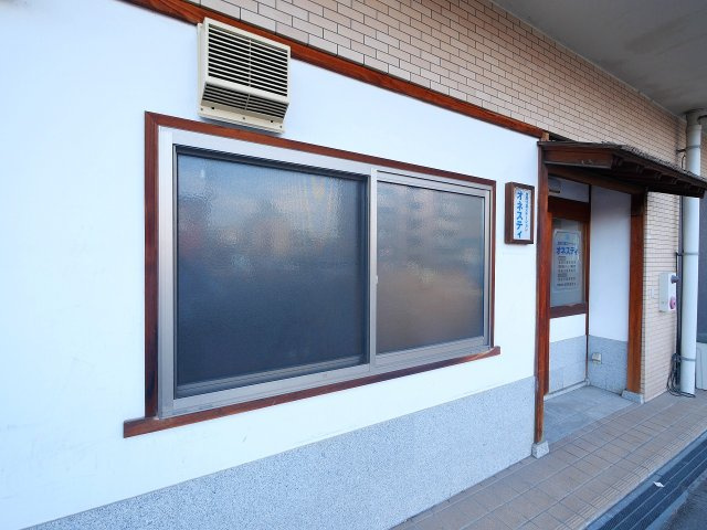 アルファパレス