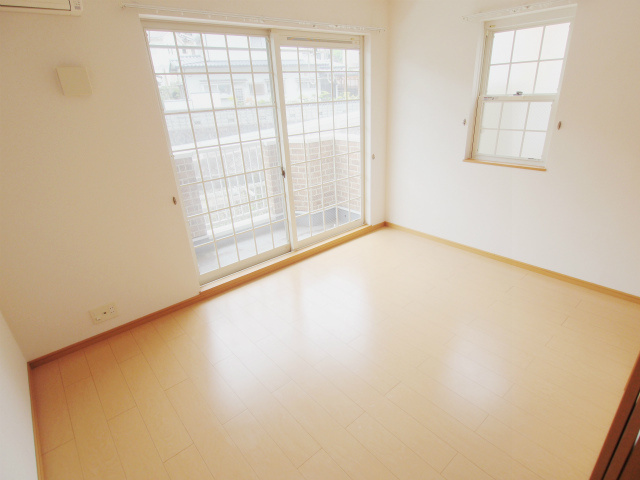 リバーサイドハーモニー　Bの洋室