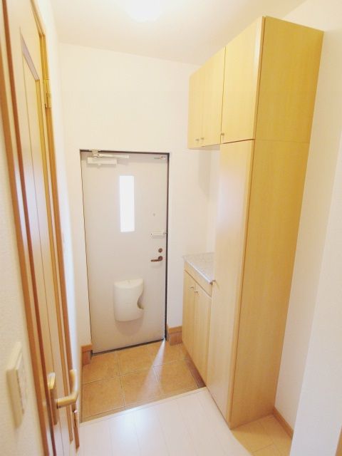 リバーサイドハーモニー　Bの玄関