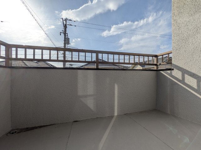 【バルコニー】