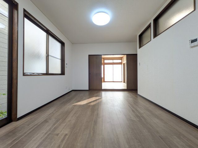 【居間・リビング】