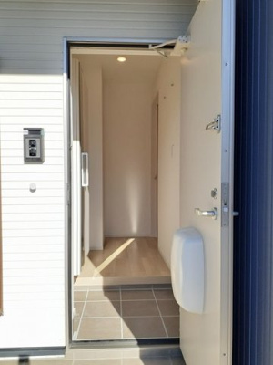 【玄関】 | タートルヒルズ５ｔｈ | 明るい玄関です