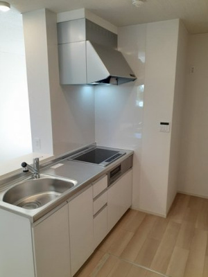 【キッチン】 | タートルヒルズ５ｔｈ | コンパクトなキッチンで掃除もラクラク