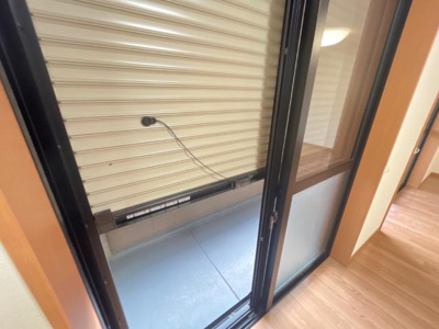 【設備】 | グランスリー | シャッター