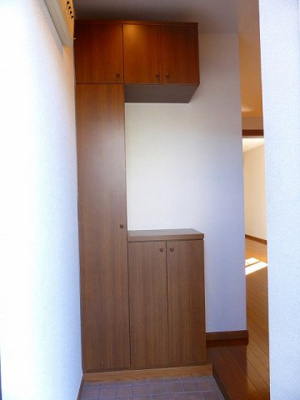 【玄関】 | プリムヴェールＢ