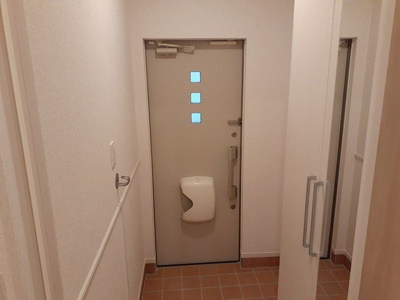 【玄関】 | アルベロ | 明るい玄関です