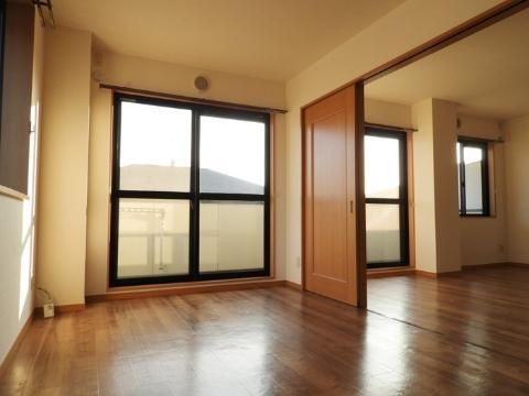 サンセリテＩｔａｎｏ　Ａの居間・リビング|リビング