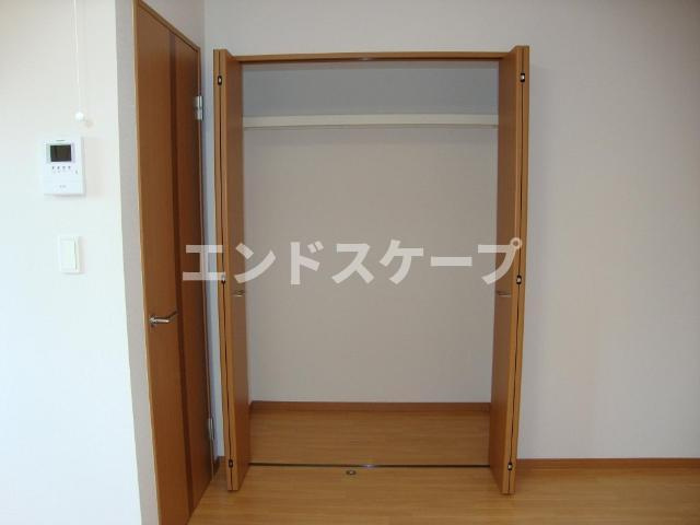 パラモアの収納|クローゼット
高崎、前橋のお部屋探しはエンドスケープまで！お客様の理想お聞かせ下さい♪