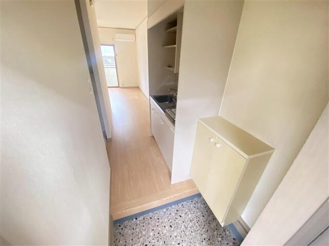 鎌倉ハイツの玄関