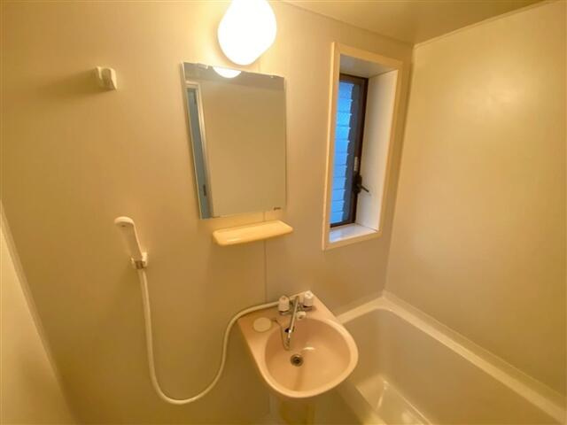 鎌倉ハイツの洗面所