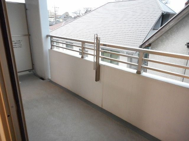 アベニール国立のバルコニー