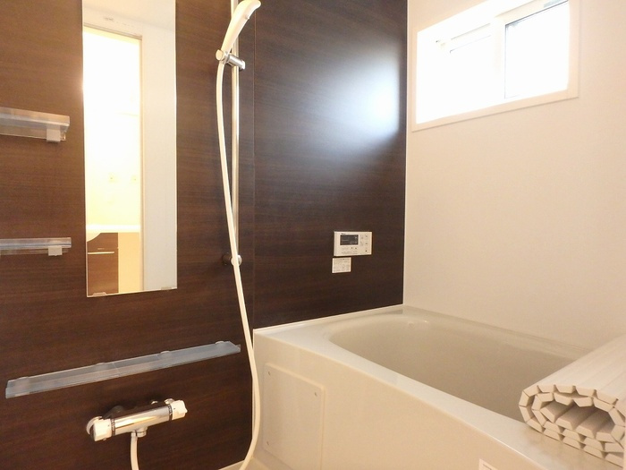 ナスガ　Aの浴室