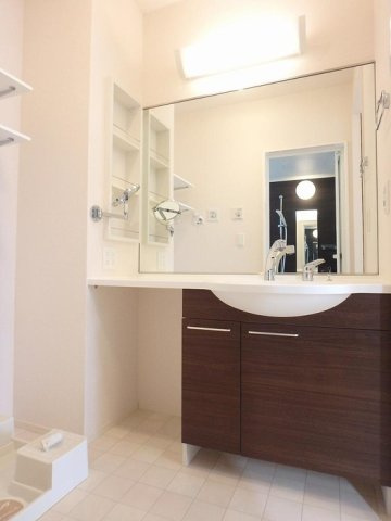 ナスガ　Aの洗面所