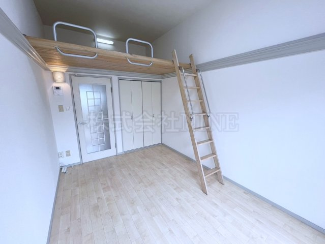 スクラム西川原の居間・リビング|※写真と現況に相違がある場合は、現況を優先します。
