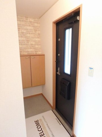 サンフレッシュS.I　Aの玄関