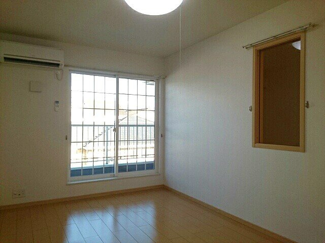 ストレリチア・オ－ガスタの内装