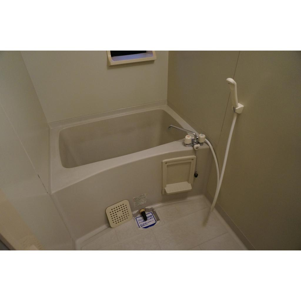 ハイツまいの浴室