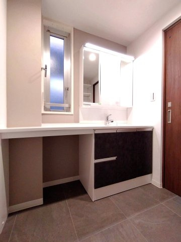 クレッセントグランコートの洗面所