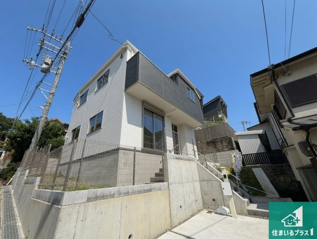 豊中市東豊中町　第1期　新築一戸建ての外観|お客様に長く安心して住んでいだだける事にこだわった家づくり！住んでからのアフターサービスにもしっかりと取り組んでいます！