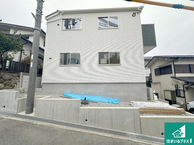 豊中市東豊中町　第1期　新築一戸建ての外観|お客様に長く安心して住んでいだだける事にこだわった家づくり！住んでからのアフターサービスにもしっかりと取り組んでいます！