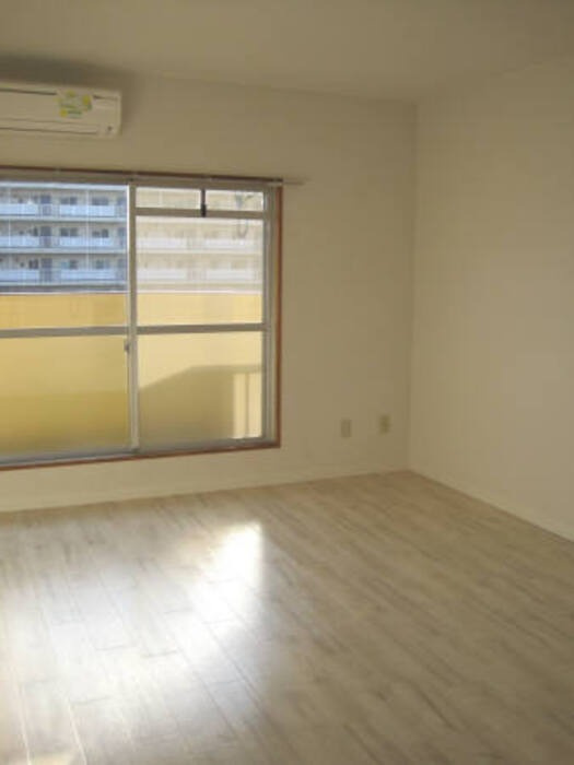 エキスパートヴィラの居間・リビング