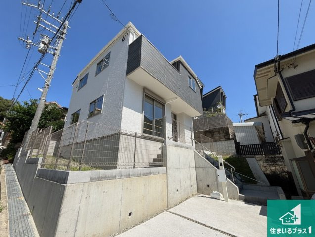 5日(土)6日(日)現地ご見学可能！　豊中市東豊中町　限定1邸の外観|お客様に長く安心して住んでいだだける事にこだわった家づくり！住んでからのアフターサービスにもしっかりと取り組んでいます！