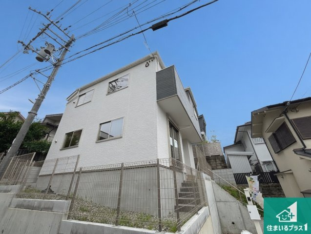 5日(土)6日(日)現地ご見学可能！　豊中市東豊中町　限定1邸の外観|お客様に長く安心して住んでいだだける事にこだわった家づくり！住んでからのアフターサービスにもしっかりと取り組んでいます！